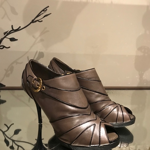 Louis Vuitton Marlene Calfskin Open Toe Bo… - Picture 6 of 13
